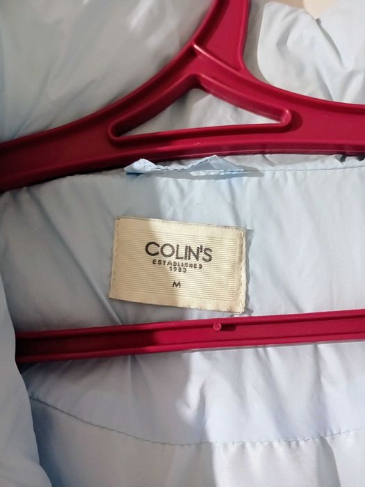 Трендова стильна куртка цього сезону Collins
