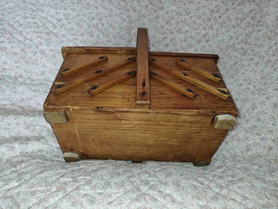 Niciak Drewniany Kuferek Rozkladany Motyw Szarotka Lata 50/60 PRL