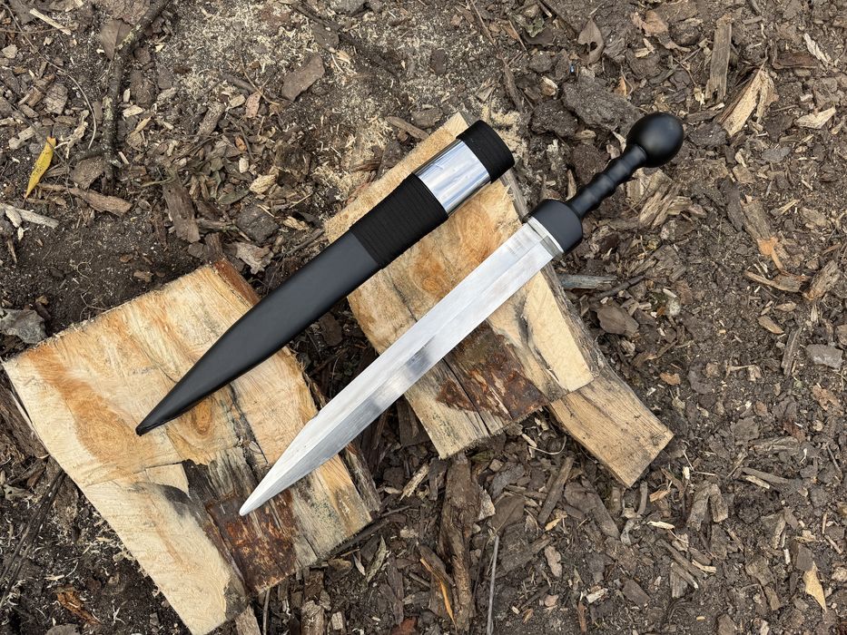 Гладий/гладіус/римський