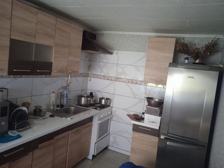 еОселя! Продаж будинку із великою земельною ділянкою в Іванівцях Колом