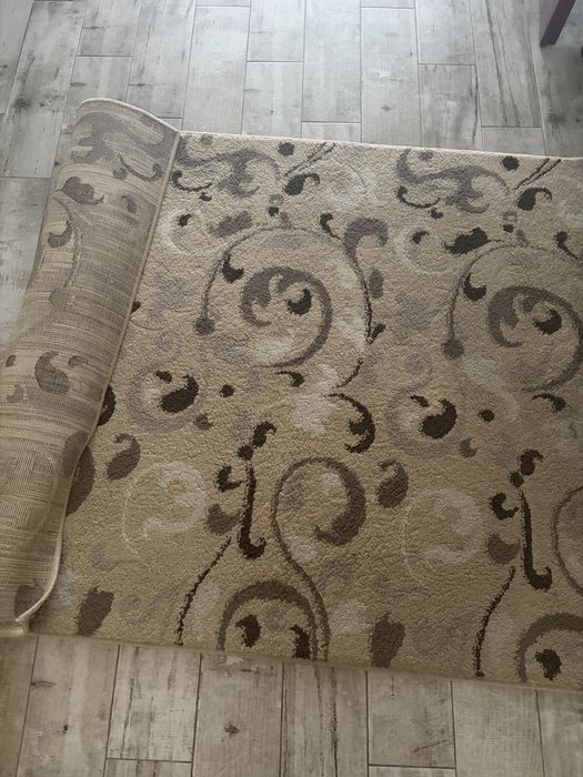 sprzedam dywan kształt prostokat