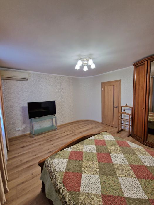 Продам 2 ком. квартиру ул.Василия Тютюнника ,(ул.Малышева)ул.Калиновая
