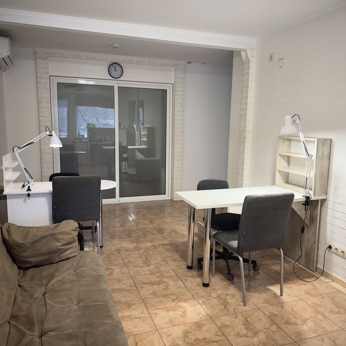 Оренда робочих місць для майстрів манікюру