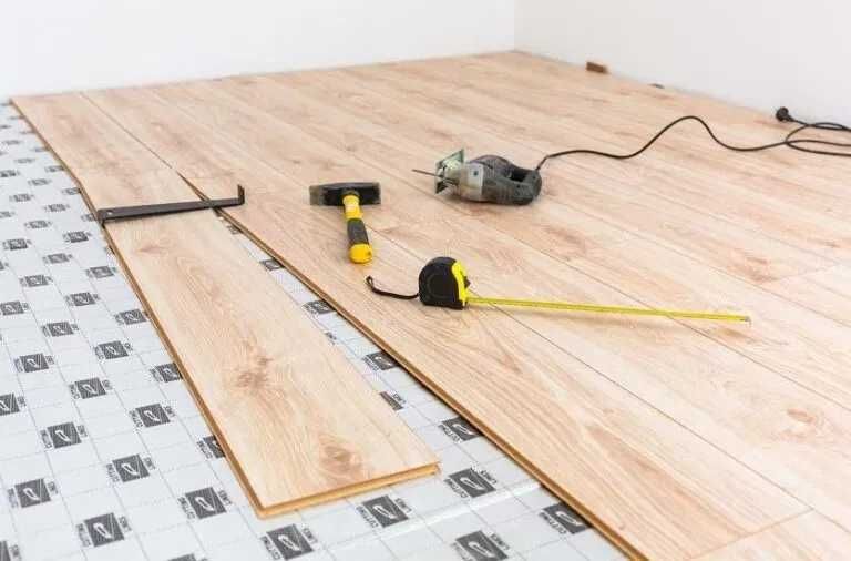 Malowanie ,układanie paneli, szpachlowanie, tapetowanie.