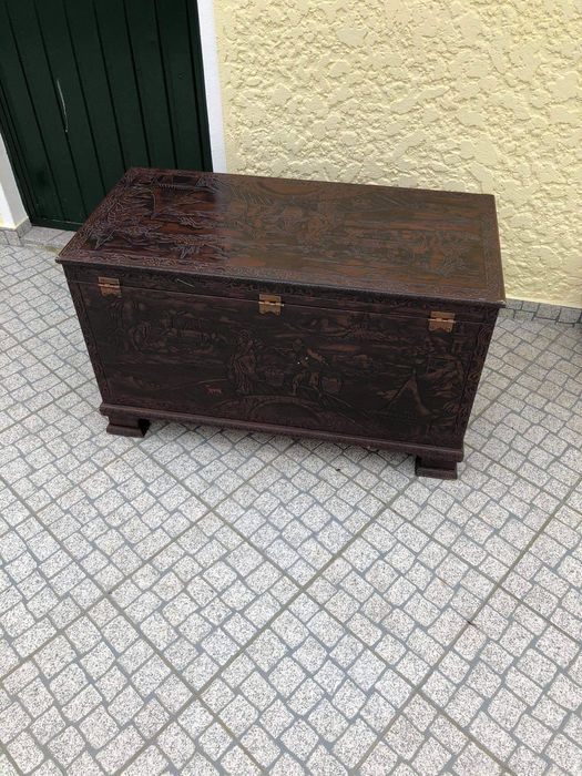 Vendo mala “baú” completamente nova