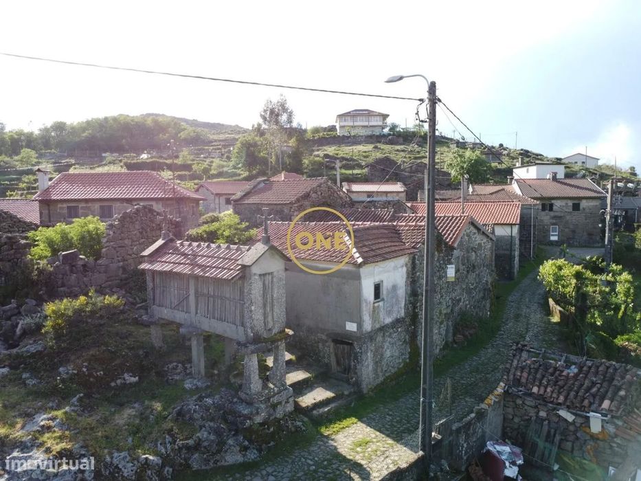 Moradia para Restaurar em Vila Chã – Ponte da Barca