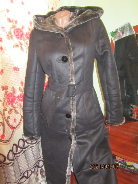 НОВАЯ Шикарная, легкая и теплая натуральная дубленка