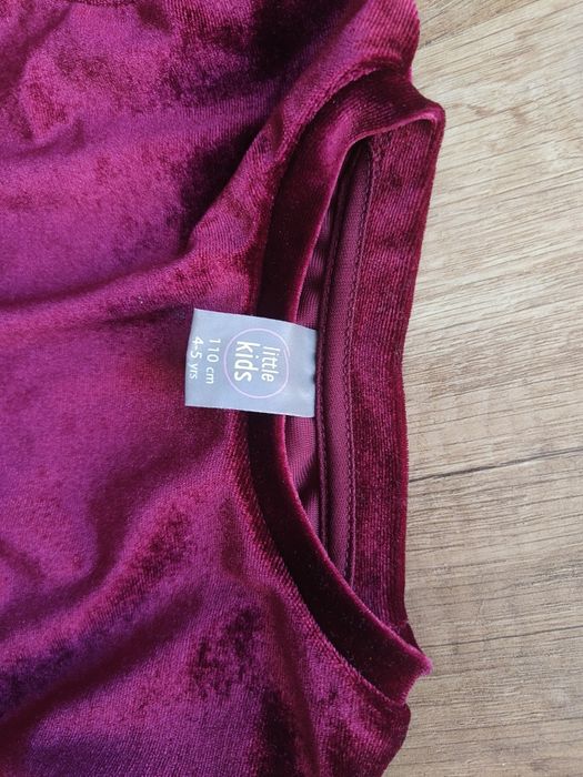 Świąteczna welurowa bluzka rozmiar 110