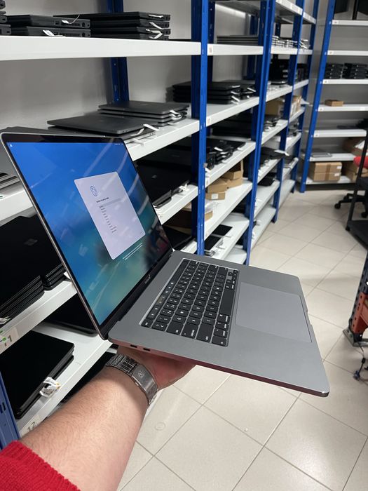 Apple MacBook Pro A2141 i9-9880H 16" 4K 32GB Ram 1TB SSD MacOs TaHoe