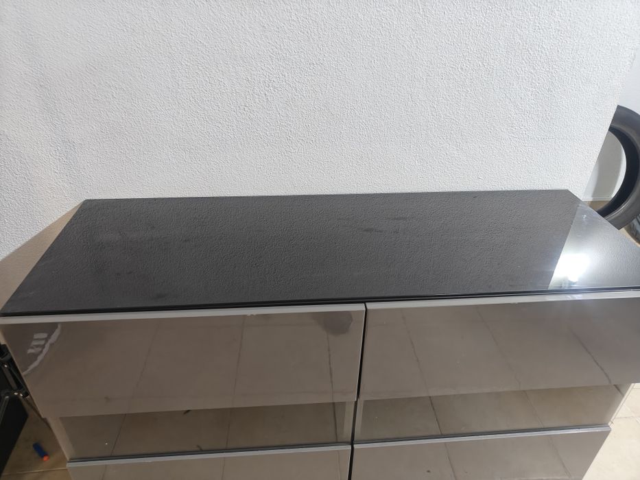 Aparador IKEA em bom estado