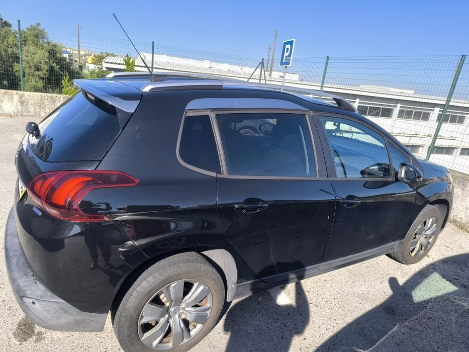 Peugeot 2008 — fotografia 4