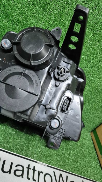 Otica Farol Esquerdo Renault Modus Grand Modus 2004 a 2008 551.1151L-LD-EM NOVO