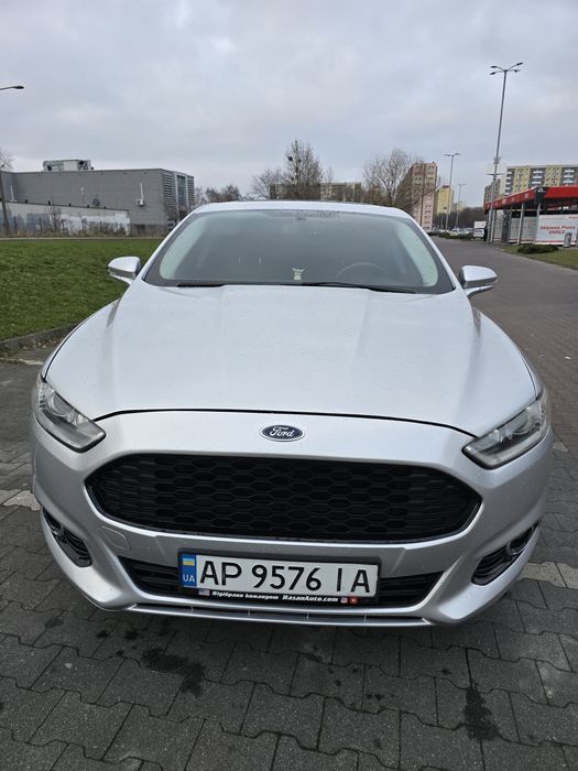 Ford Fusion Titanium Hybrid 2013