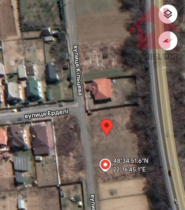 Продаж ділянки в с. Розівка