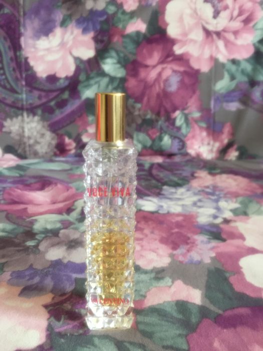 Парфюм Valentino