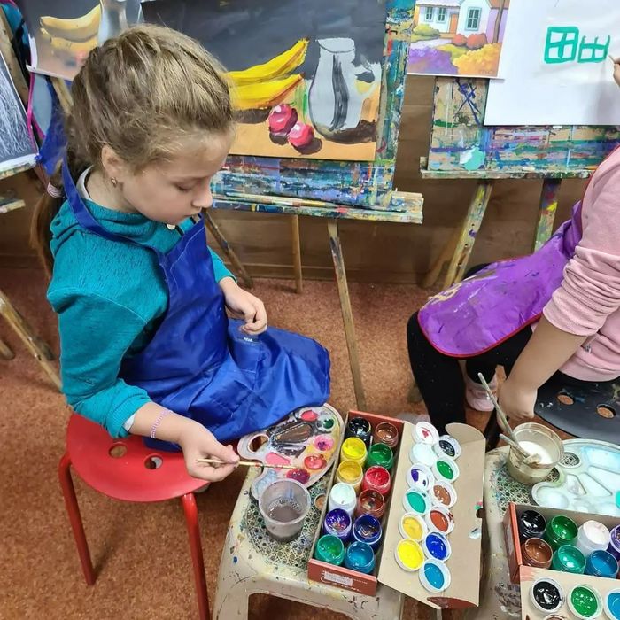 Художня школа шахова , логопед, підготовка до школи  Procreate  англій