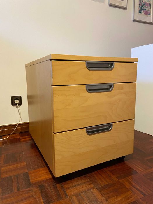Bloco de gavetas Galant IKEA