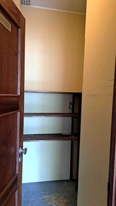 Apartamento T3 - 4º Andar, localizado na Rua Antero de Quental, Freguesia de Paranhos, no Porto