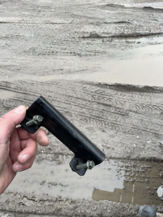 Продам універсальне сидіння на електросамокат з металевим багажником