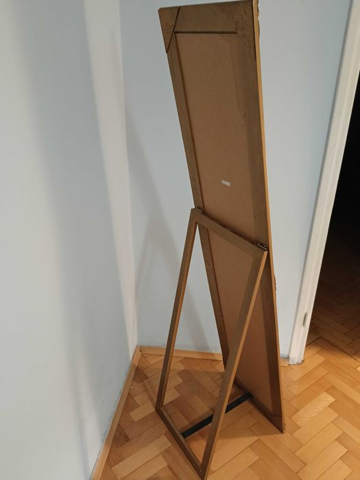 Złote lustro stojące Jysk