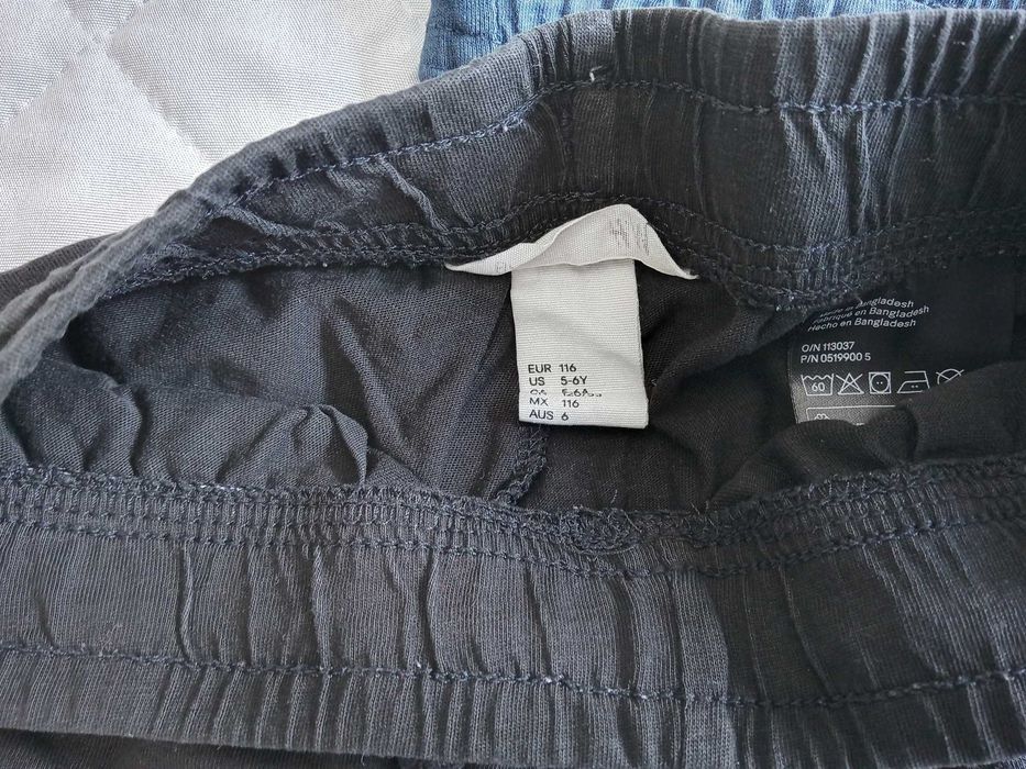 4 pary spodenek na lato : H&M, rozm. 110,  na wf