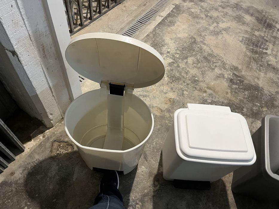 Caixotes de lixo de cozinha 30 litros