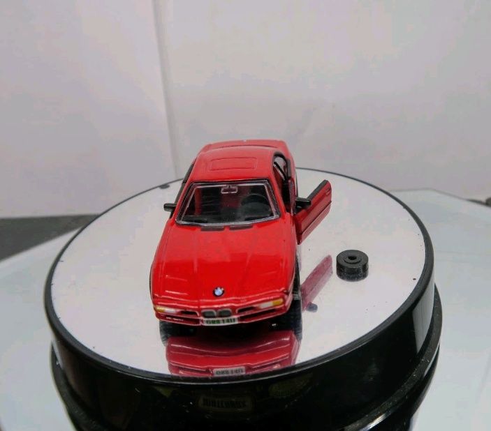 Matchbox BMW 850i Premiere Collection - model 1997