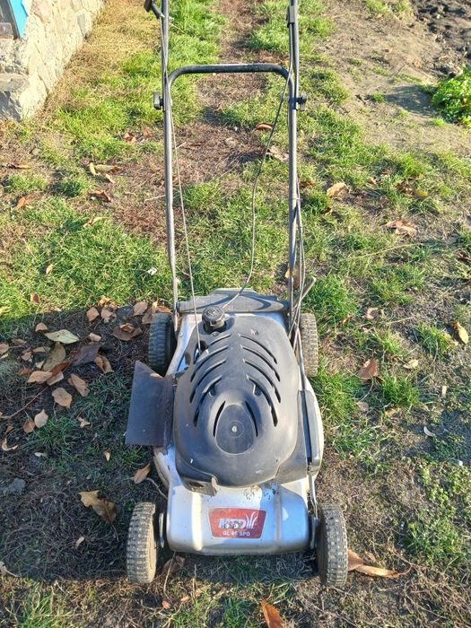 Газонокосілка MTD