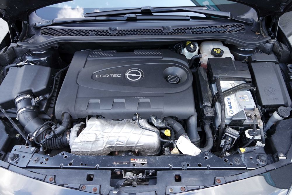 Opel Astra J 2.0 diesel bixenon navi super stan z Niemiec