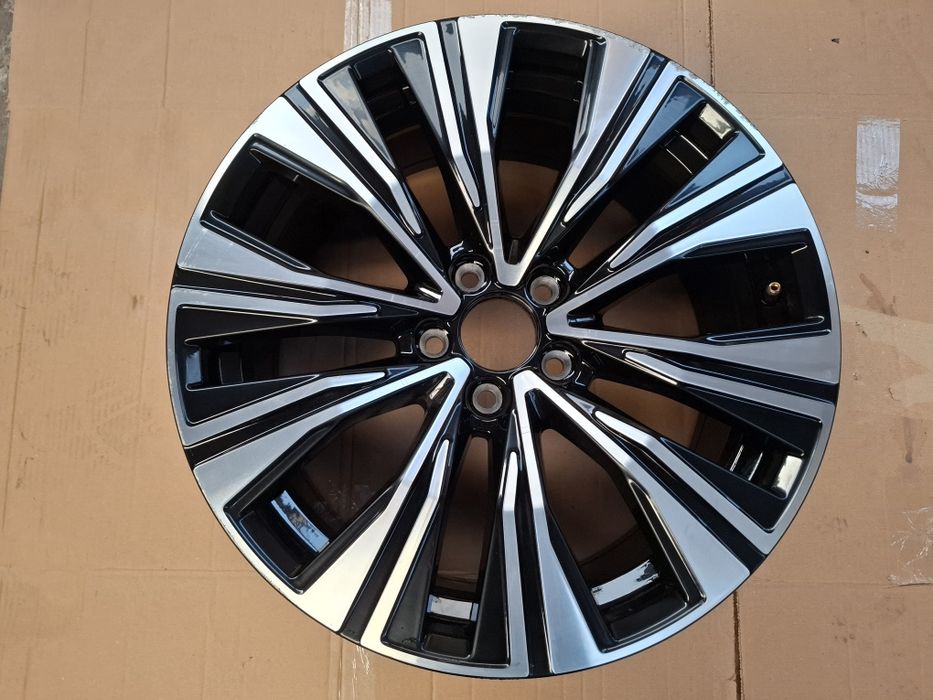 Felga oryginał volvo v60 s60 v90 18" 8J et42 prosta!