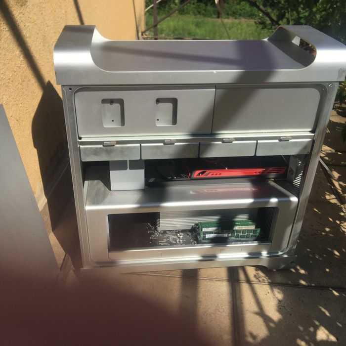 Apple MacPro 5.1 ze studia nagrań