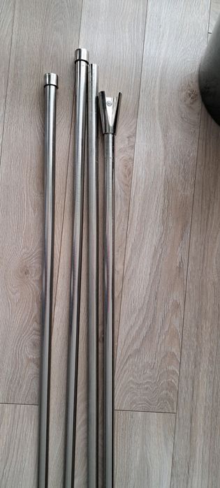 Karnisze z końcówkami komplety