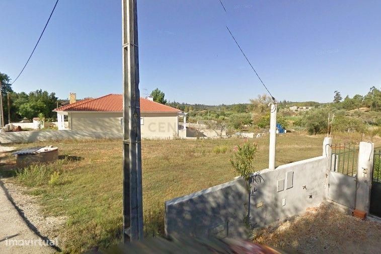 Terreno Rústico com viabilidade de construção