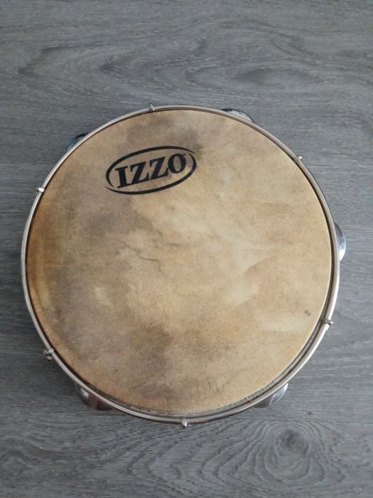 Pandeiro IZZO bom estado
