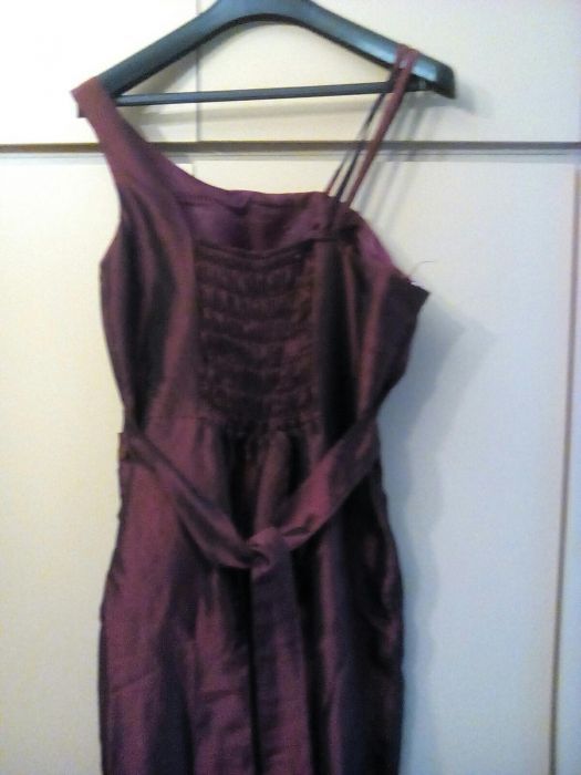 Sukienka bordowa z tafty