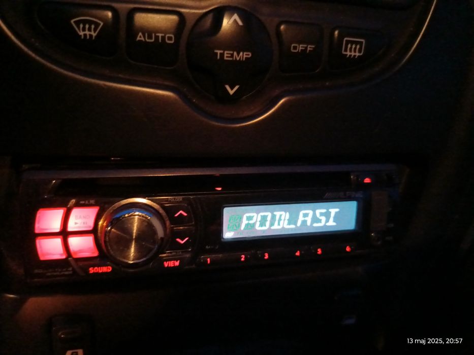 RadioCD iPod AUX USB ALPINE CDE-120 4x50W MP3 Bass Subw Bluetooth 2RCA