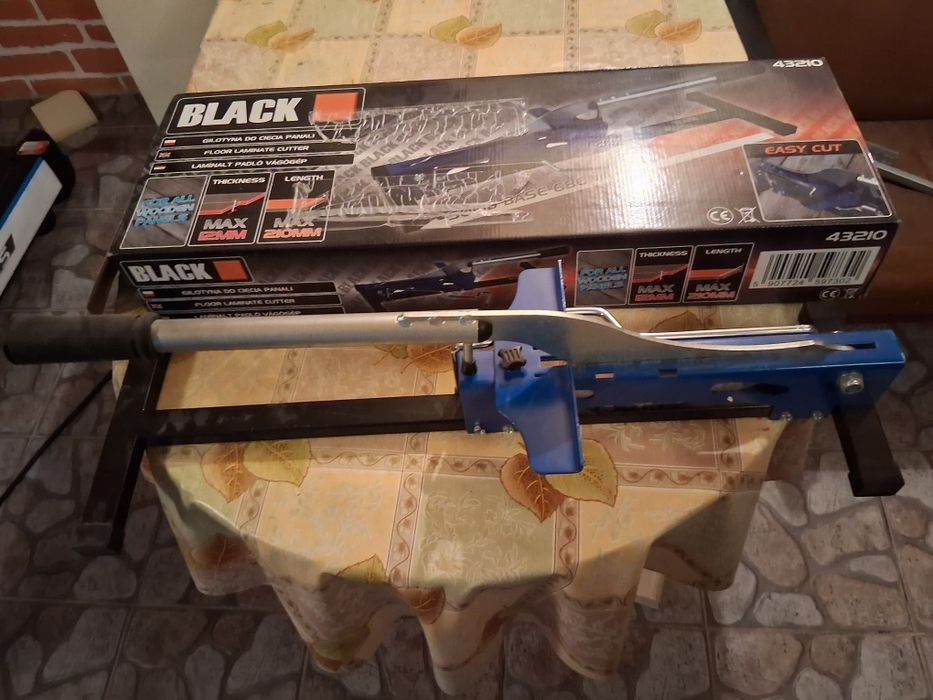 Nożyce do paneli Black