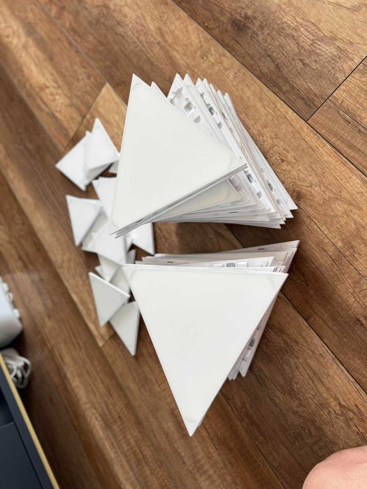 Nanoleaf PHILIPS lampa Triangles Kit (34 paneli LED) oświetlenie