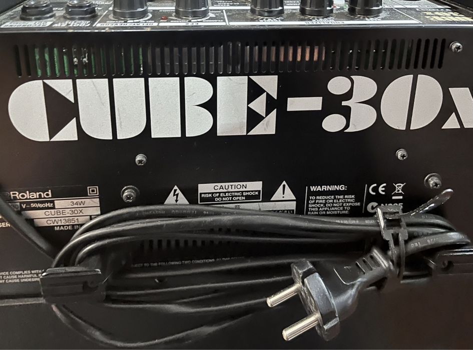 Amplificador Roland Cube 30X425519209251481601
