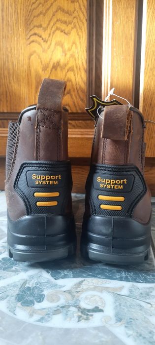 Продам рабочие ботинки 38р