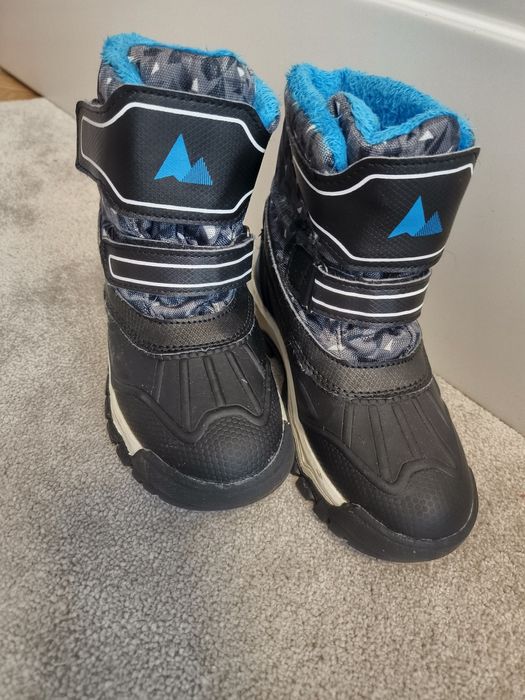 Ciepłe śniegowce, r. 30, stan bardzo dobry.