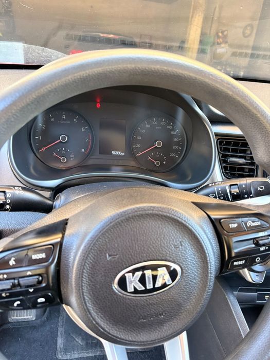 Kia Stonic 1.2 Dynamic / 2021 - Excelente Oportunidade