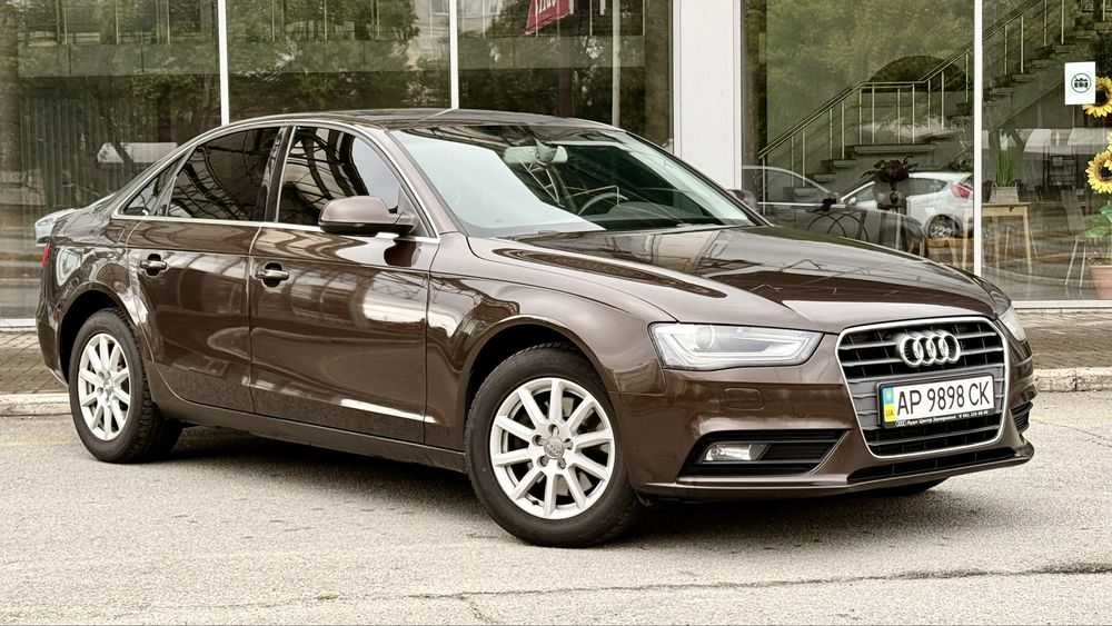 Продам Audi A4 официал