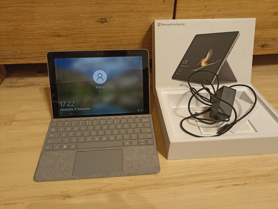 Microsoft Surface go + klawiatura