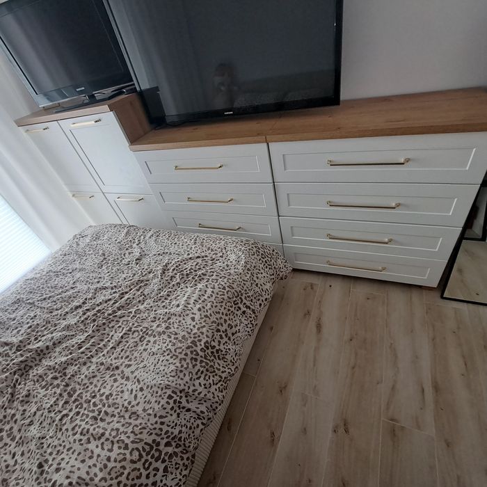 Komoda  sztuka 530 zl szuflady otwierane biały mat jak nowe