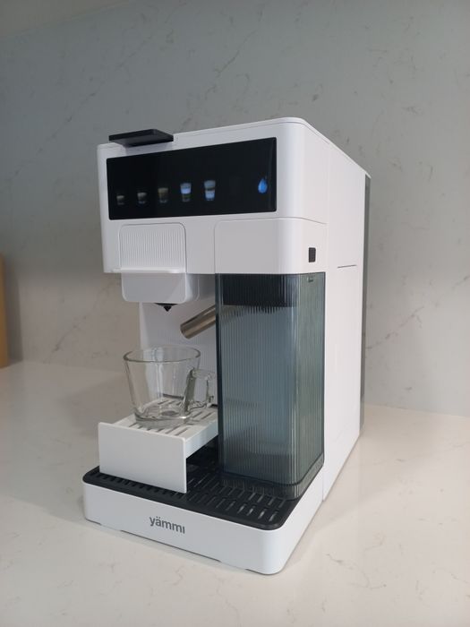 Máquina de café  multicápsula Yämmi