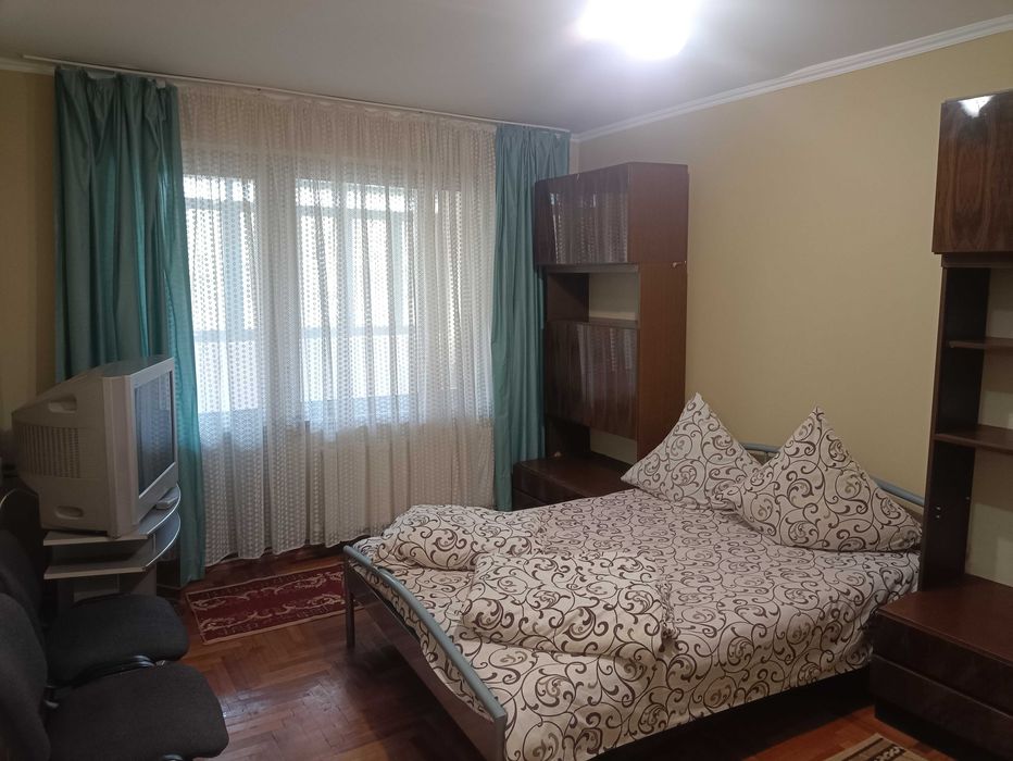 ПОДОБОВА ОРЕНДА 2-х кімнатної квартири на 1-му поверсі ПОБЛИЗУ БАСЕЙНУ