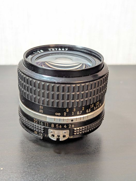 Об'єктив Nikon 24mm f2.8 AI-S