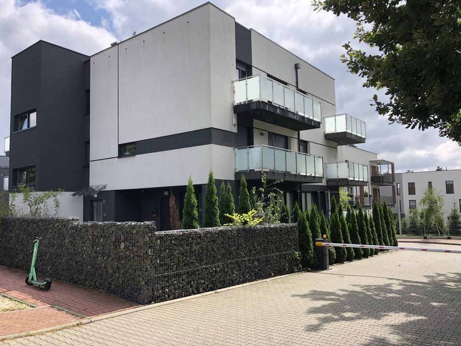 Mieszkanie z widokiem na zieleń w pięknym apartamentowcu  z parkingiem podziemnym Brynów