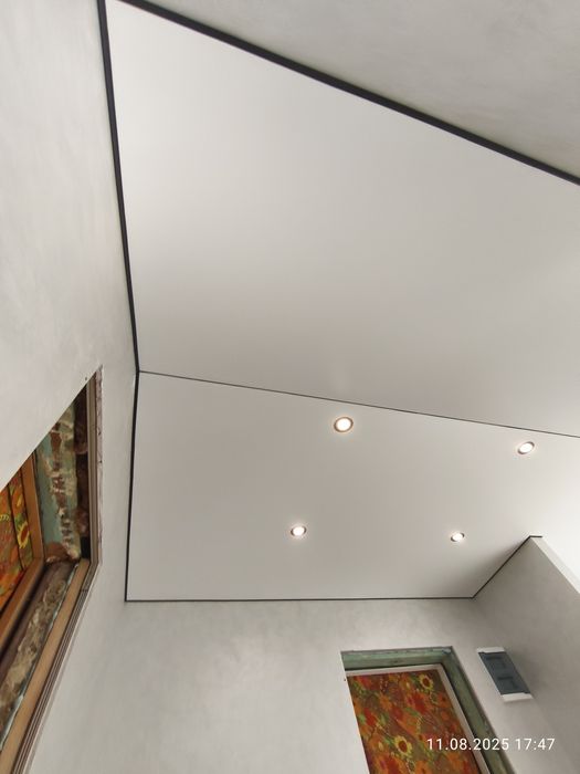 Натяжні стелі потолки